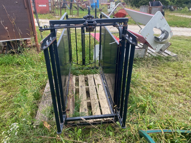 Hay/Forage/Livestock  Marweld Sheep/Goat/Calf Squeeze Gate Photo